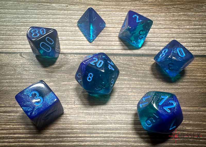 Chessex (26463) Gemini Blue-Blue/light blue Luminary Polyhedral 7-Die Set