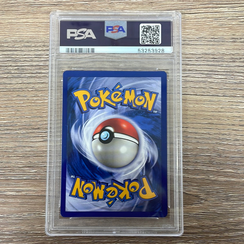 PSA 8 NM - MT - Venusaur 15/102 1st Edition German (Bisaflor) Base Set PSA 8 NM - MT - Venusaur 15/102 1st Edition German (Bisaflor) Base Set